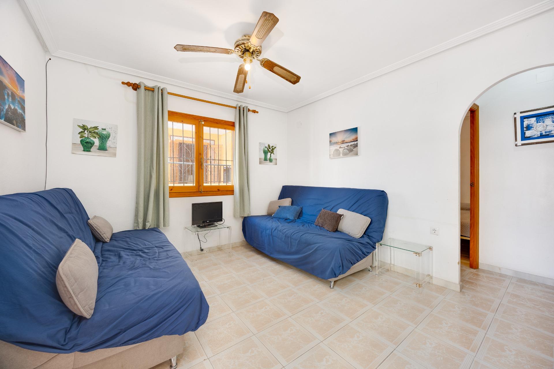 Apartamento de 1 dormitorio con plaza de garaje y piscina co - foto 4