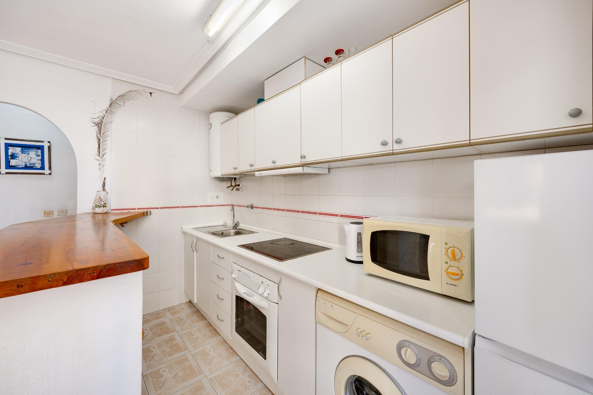 Apartamento de 1 dormitorio con plaza de garaje y piscina co - foto 7
