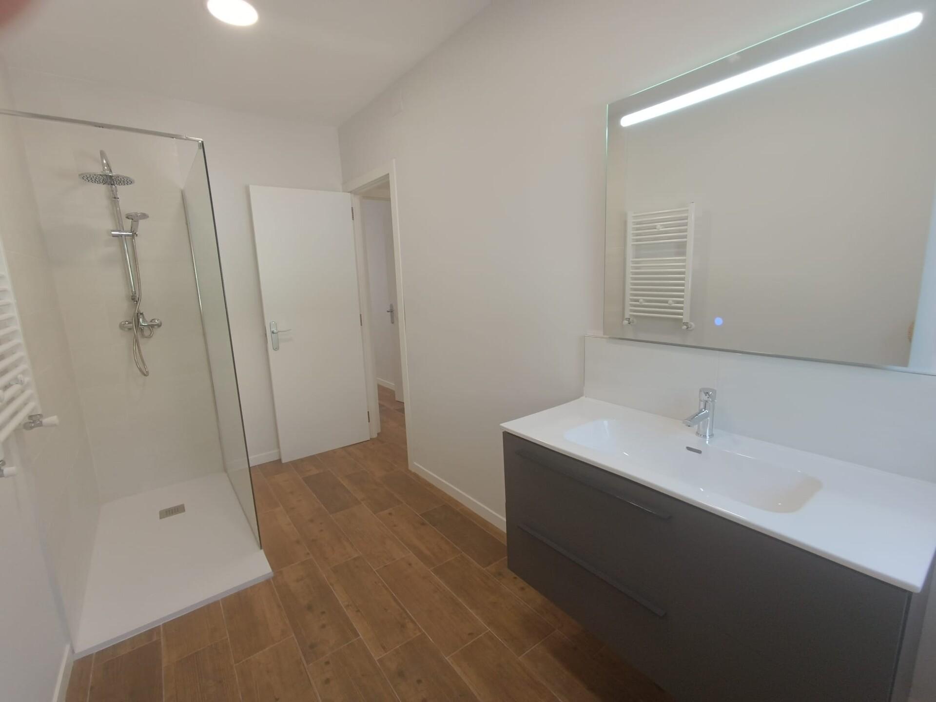 Piso de alquiler en El Molar con dos amplias terrazas. - foto 24