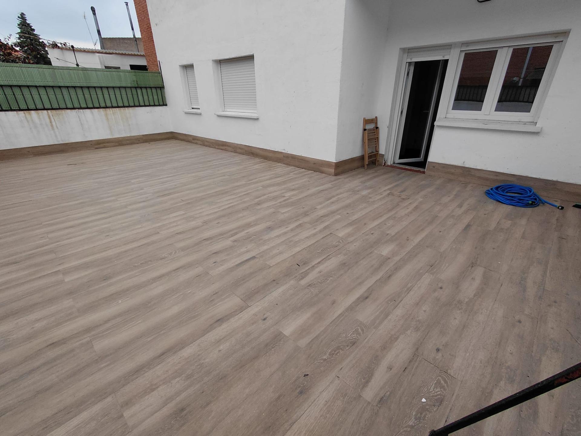 Piso de alquiler en El Molar con dos amplias terrazas. - foto 4