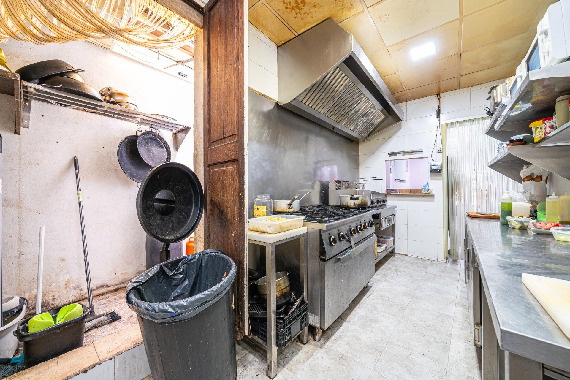 Traspaso de Bar-Cafetería en una de las mejores ubicaciones  - foto 16