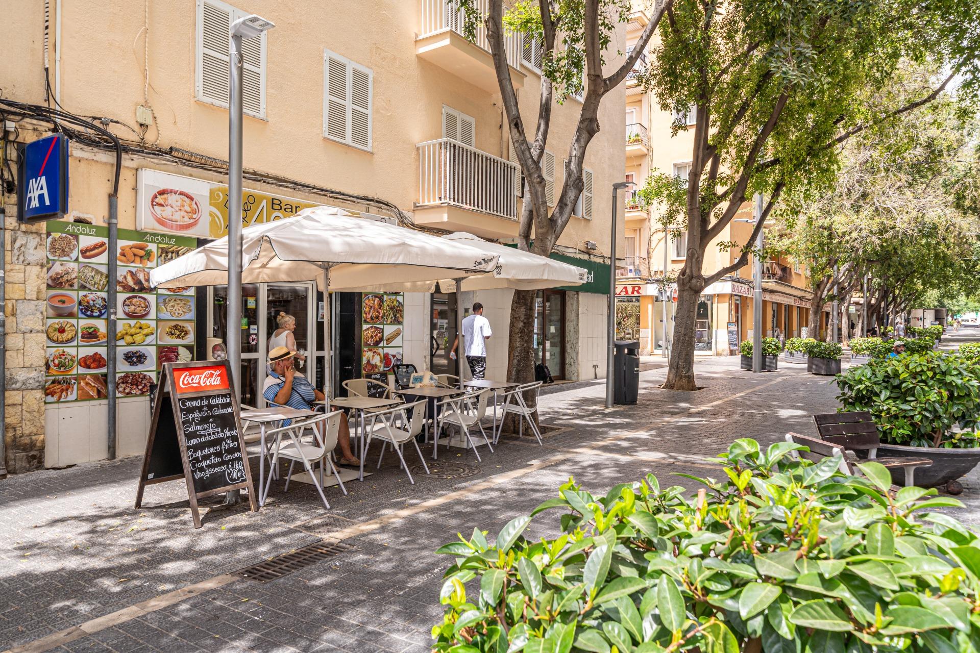 Traspaso de Bar-Cafetería en una de las mejores ubicaciones  - foto 20