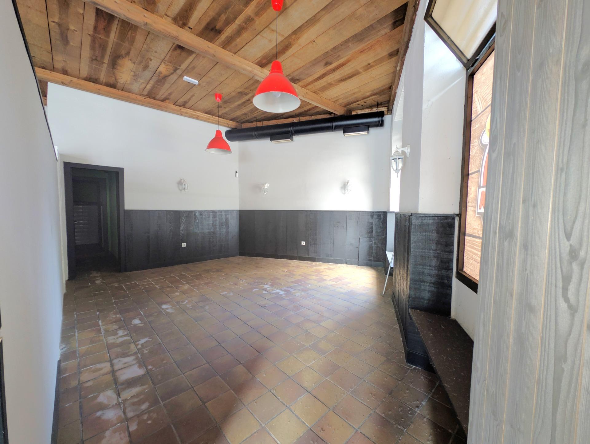 EDIFICIO MAS LOCALES EN SAN CLAUDIO - foto 49