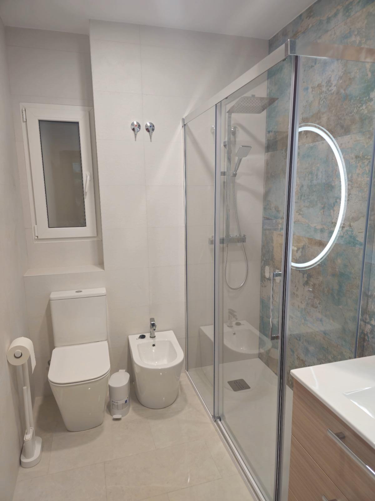 Alquiler de vivienda reformada junto a Plaza de España y Est - foto 8