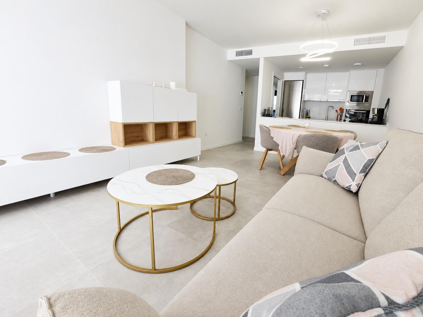 APARTAMENTO CON AMPLIA TERRAZA EN LA MODERNA URBANIZACIÓN SE - foto 12