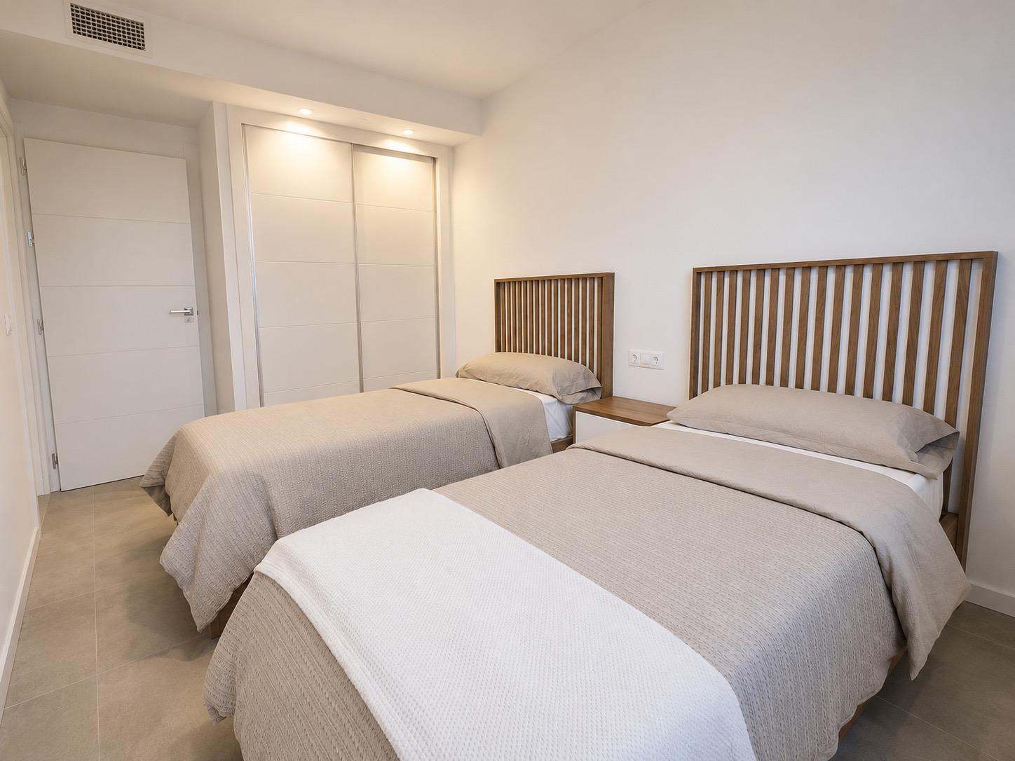 APARTAMENTO CON AMPLIA TERRAZA EN LA MODERNA URBANIZACIÓN SE - foto 4