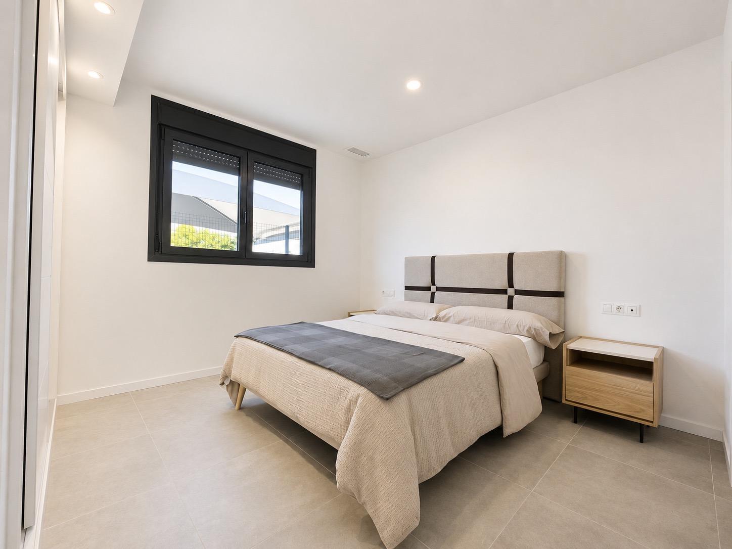 APARTAMENTO CON AMPLIA TERRAZA EN LA MODERNA URBANIZACIÓN SE - foto 5
