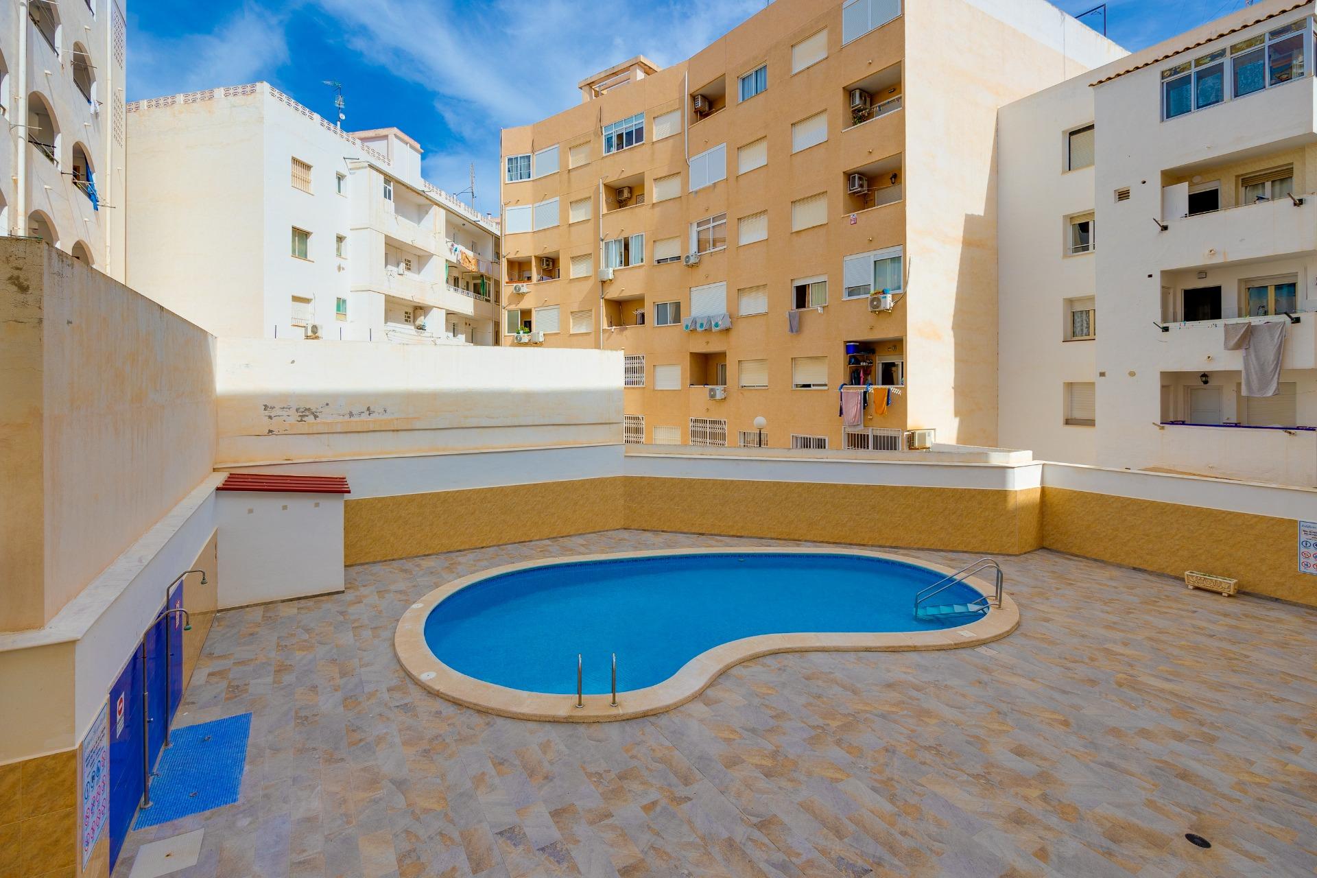 3 dormitorios a solo 300 metros de la playa de Los Locos, en - foto 33