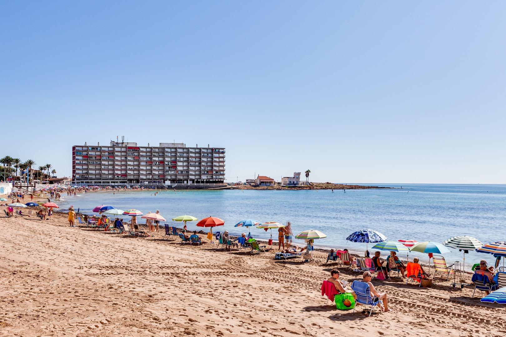 3 dormitorios a solo 300 metros de la playa de Los Locos, en - foto 37