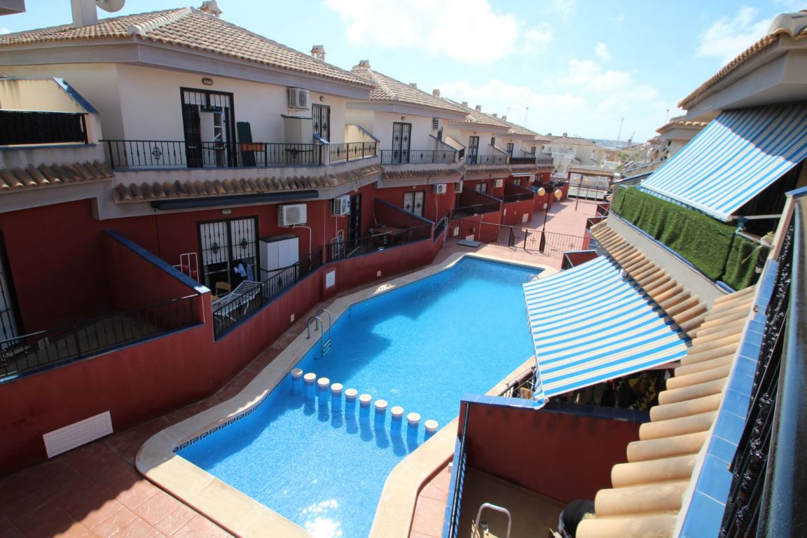 Dúplex adosado con piscina comunitaria en Aguas Nuevas, Torr - foto 3