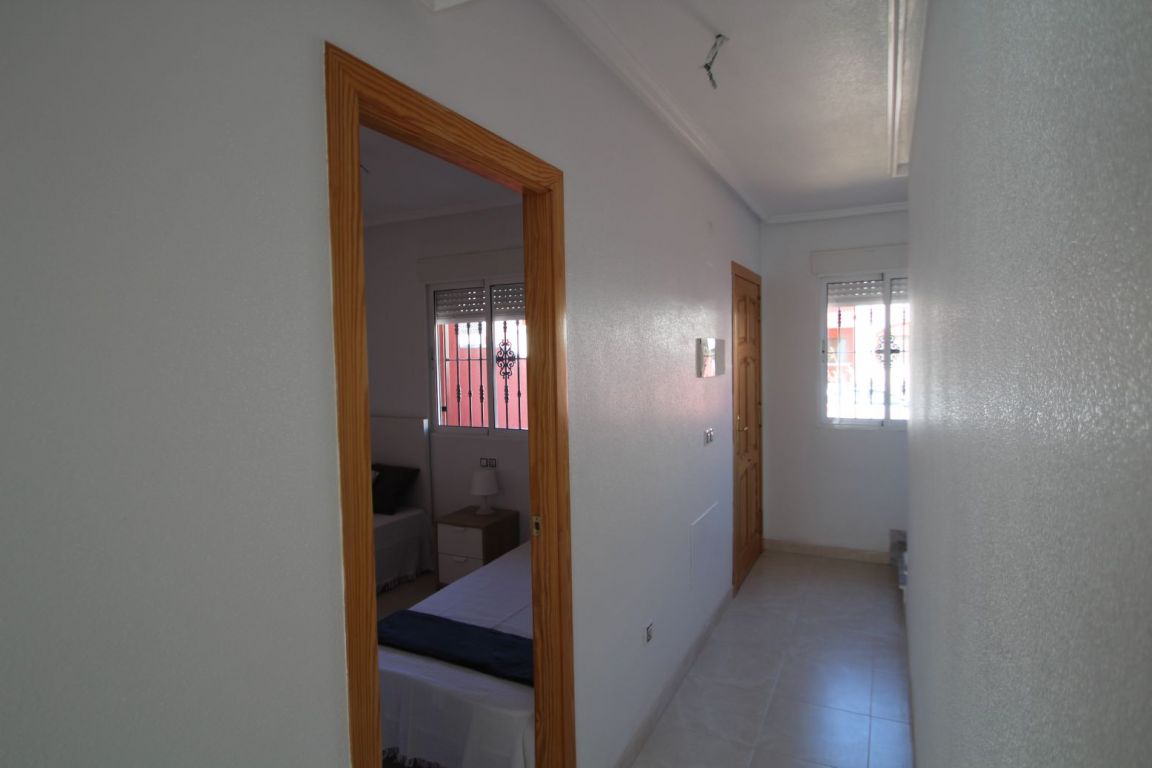 Dúplex adosado con piscina comunitaria en Aguas Nuevas, Torr - foto 23