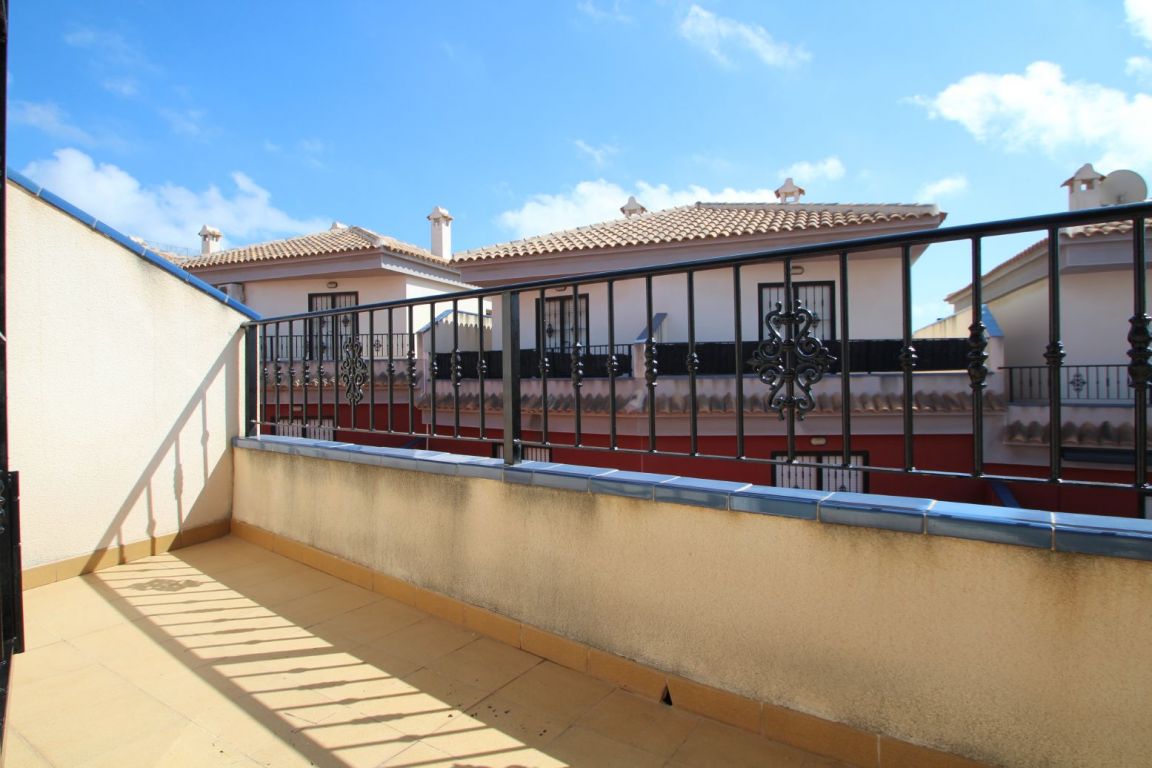 Dúplex adosado con piscina comunitaria en Aguas Nuevas, Torr - foto 45