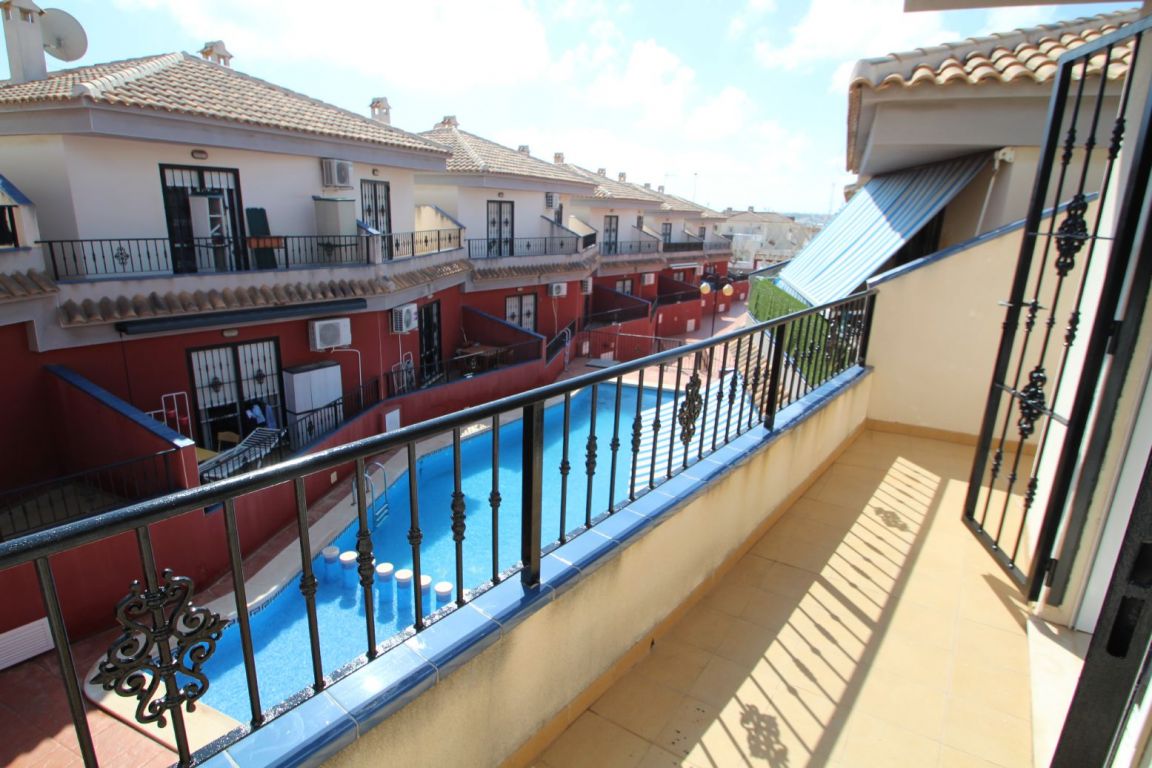 Dúplex adosado con piscina comunitaria en Aguas Nuevas, Torr - foto 47