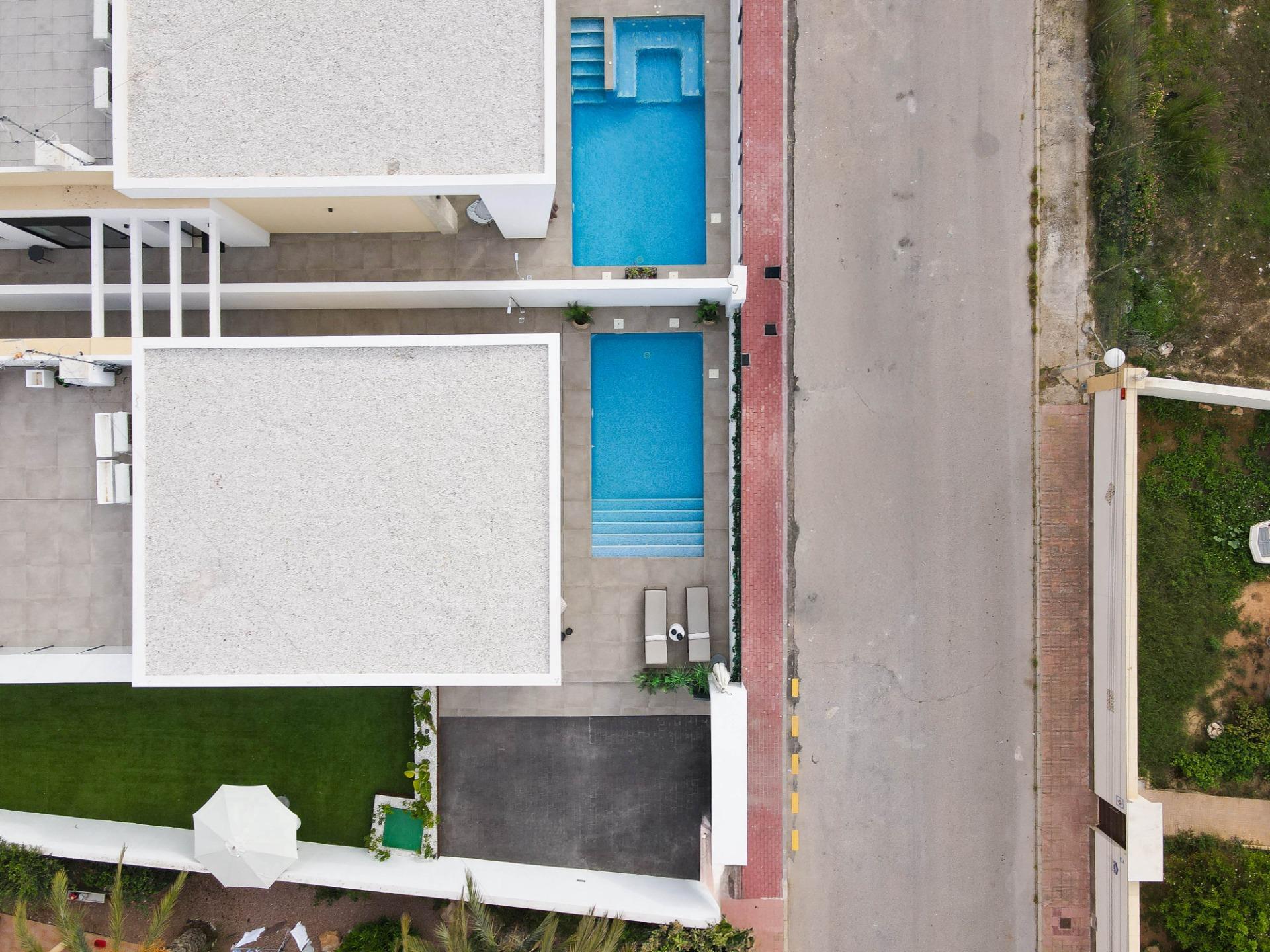 Villa Moderna con Estilo Escandinavo y Vistas a la Laguna Ro - foto 18