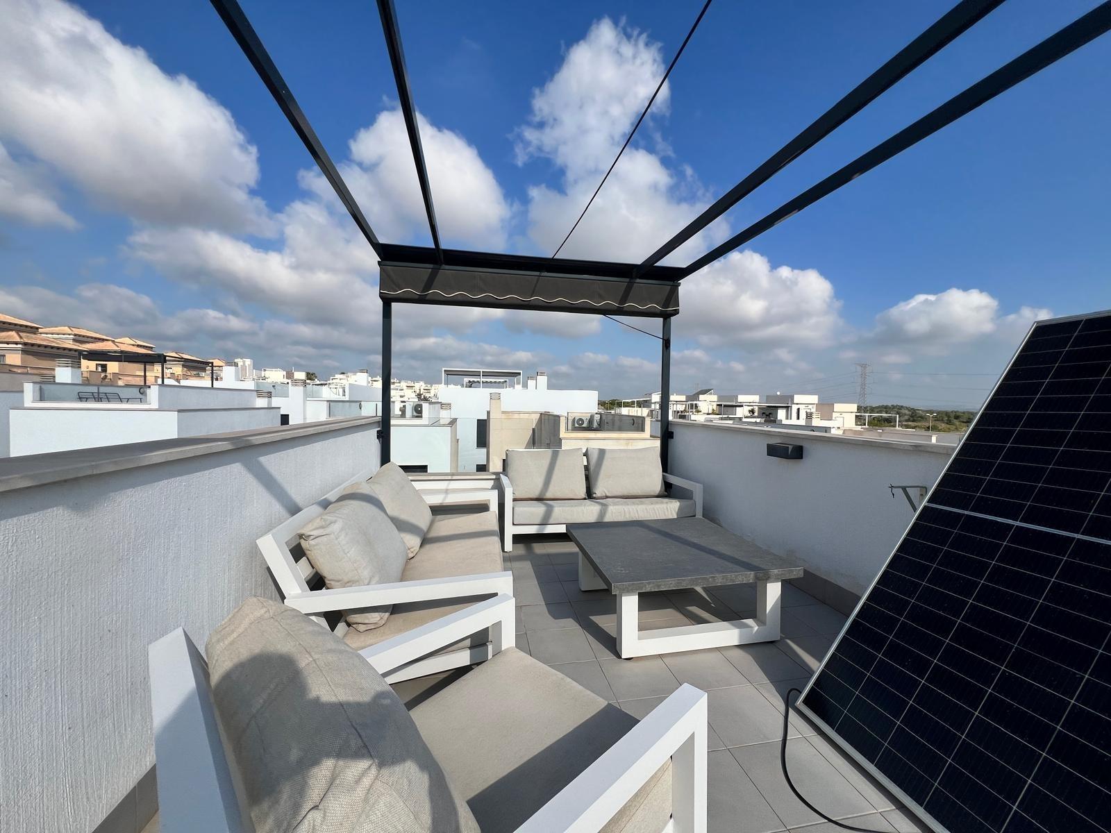 Moderna Villa de 3 Dormitorios con Piscina Privada y Soláriu - foto 20