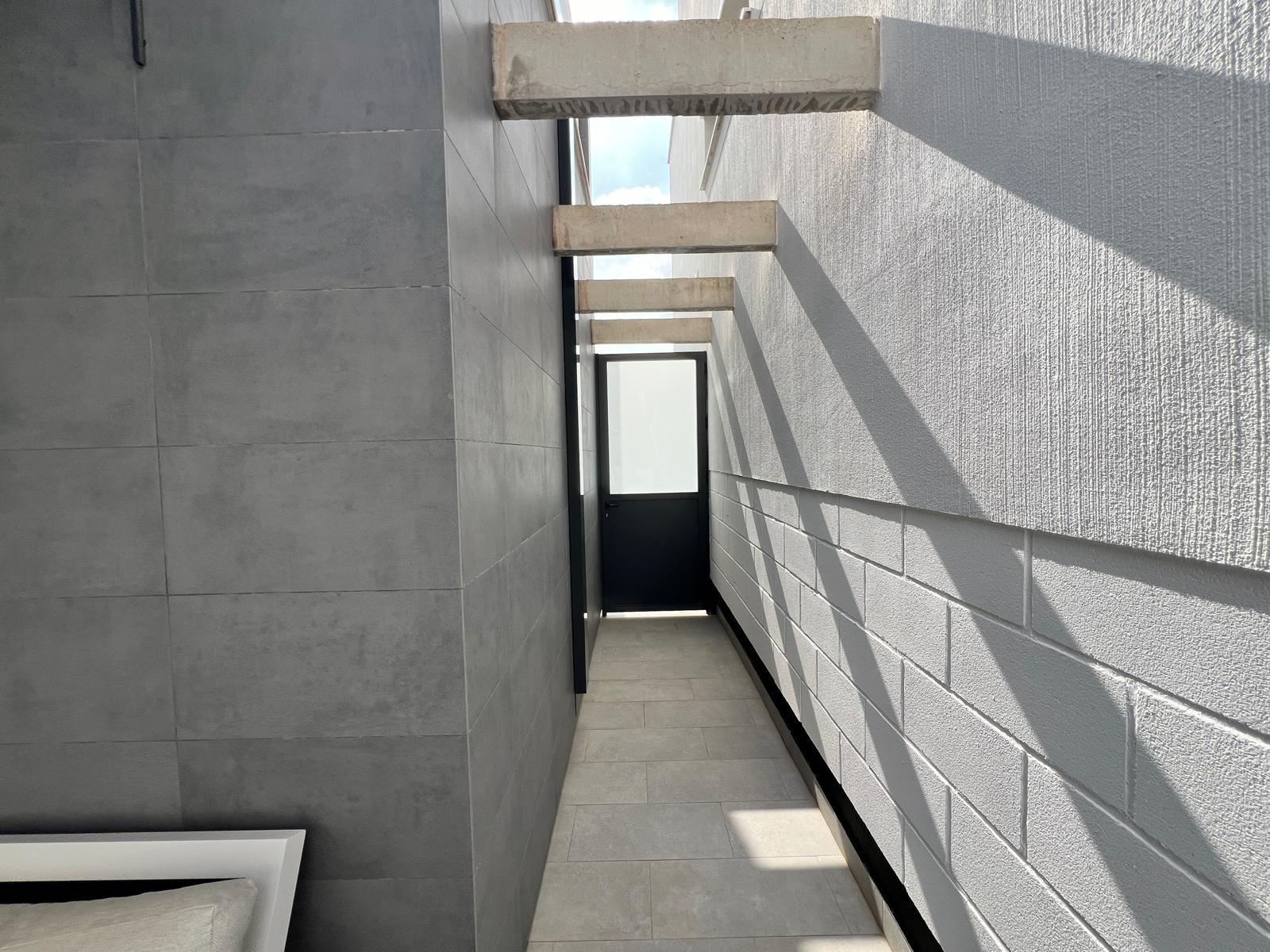 Moderna Villa de 3 Dormitorios con Piscina Privada y Soláriu - foto 28