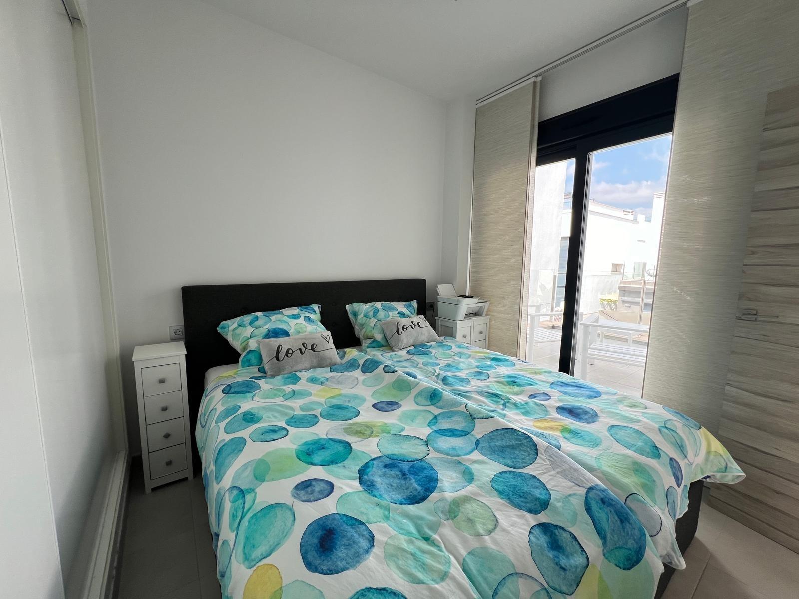 Moderna Villa de 3 Dormitorios con Piscina Privada y Soláriu - foto 32