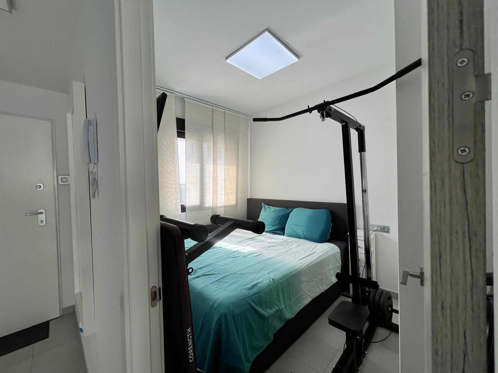 Moderna Villa de 3 Dormitorios con Piscina Privada y Soláriu - foto 6