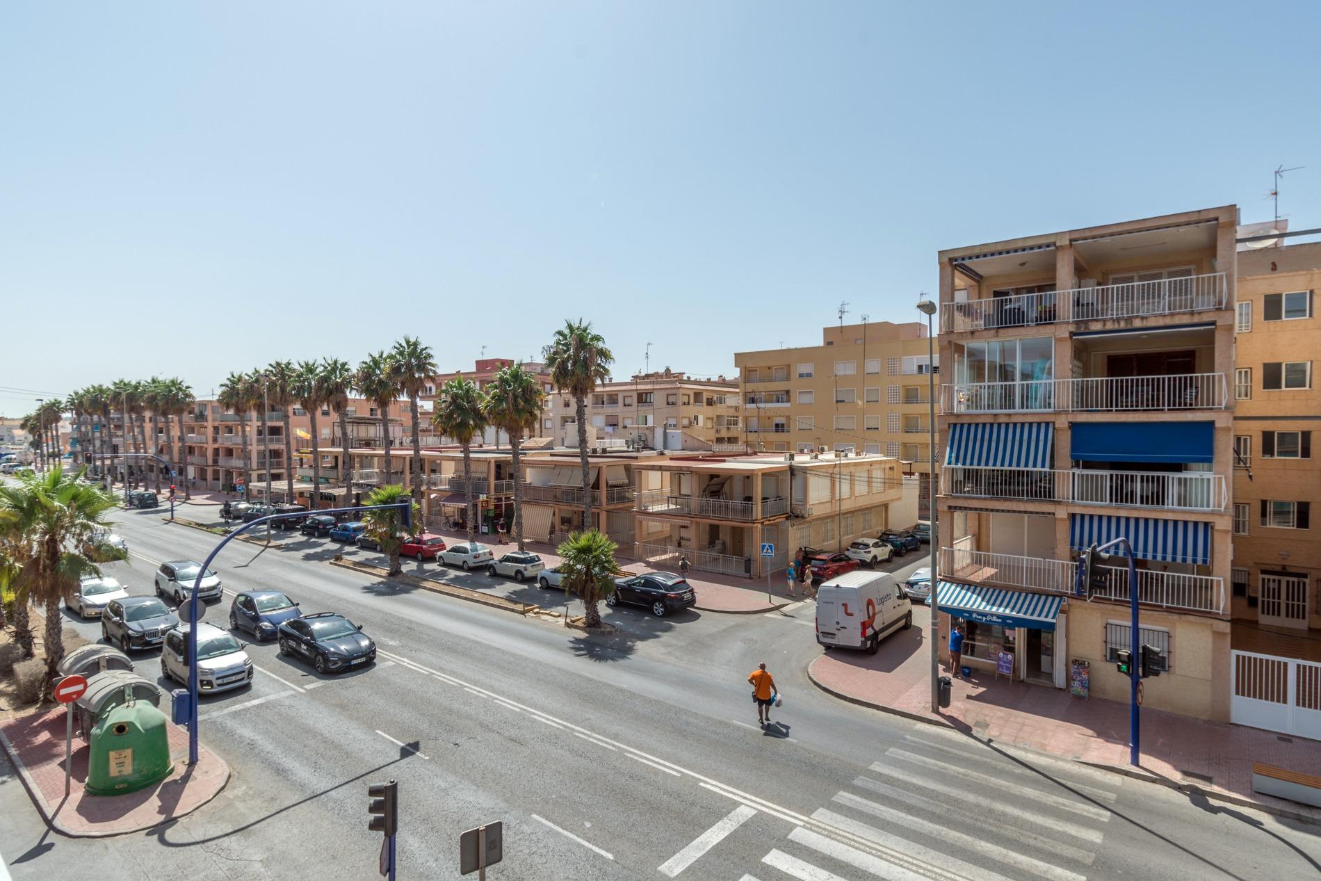 Apartamento en primera línea de la Playa de los Náufragos co - foto 26