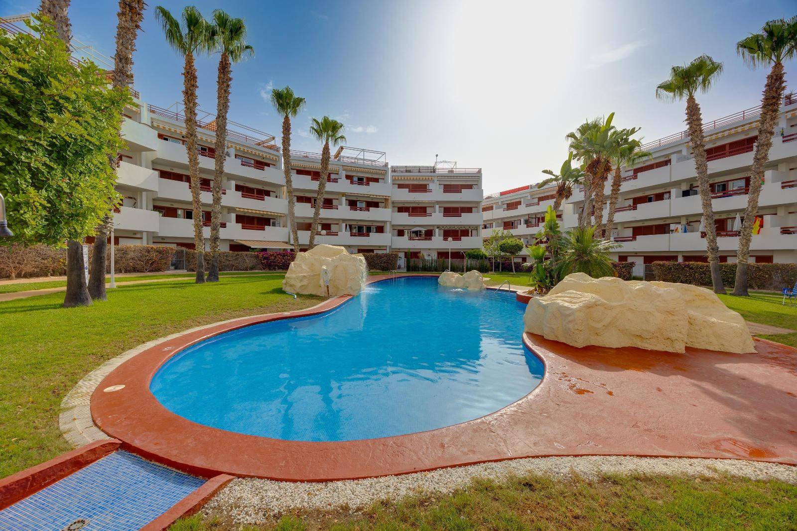 Apartamento 4 habitaciones 123m² en venta - Punta Prima