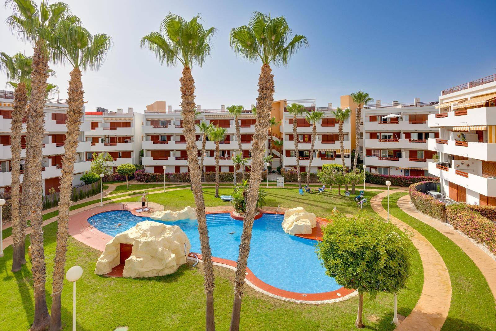Apartamento 4 habitaciones 123m² en venta - Punta Prima - foto 35