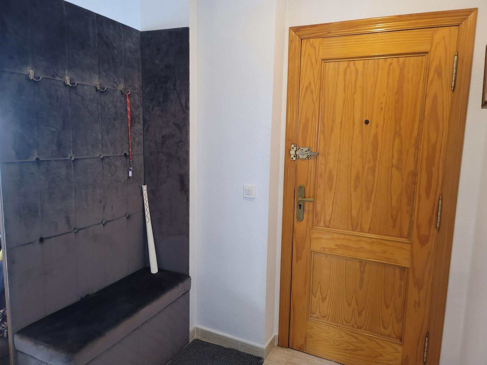 Encantador ático con 3 dormitorios y piscina comunitaria - foto 24
