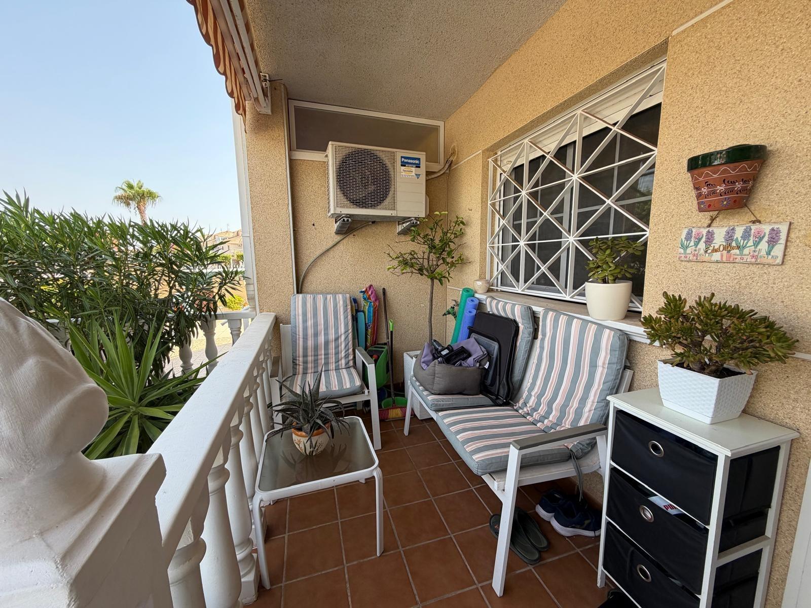 CASA ADOSADA JUNTO A LA LAGUNA ROSA DE 3 HAB CON 1 BAÑO 1 AS - foto 3