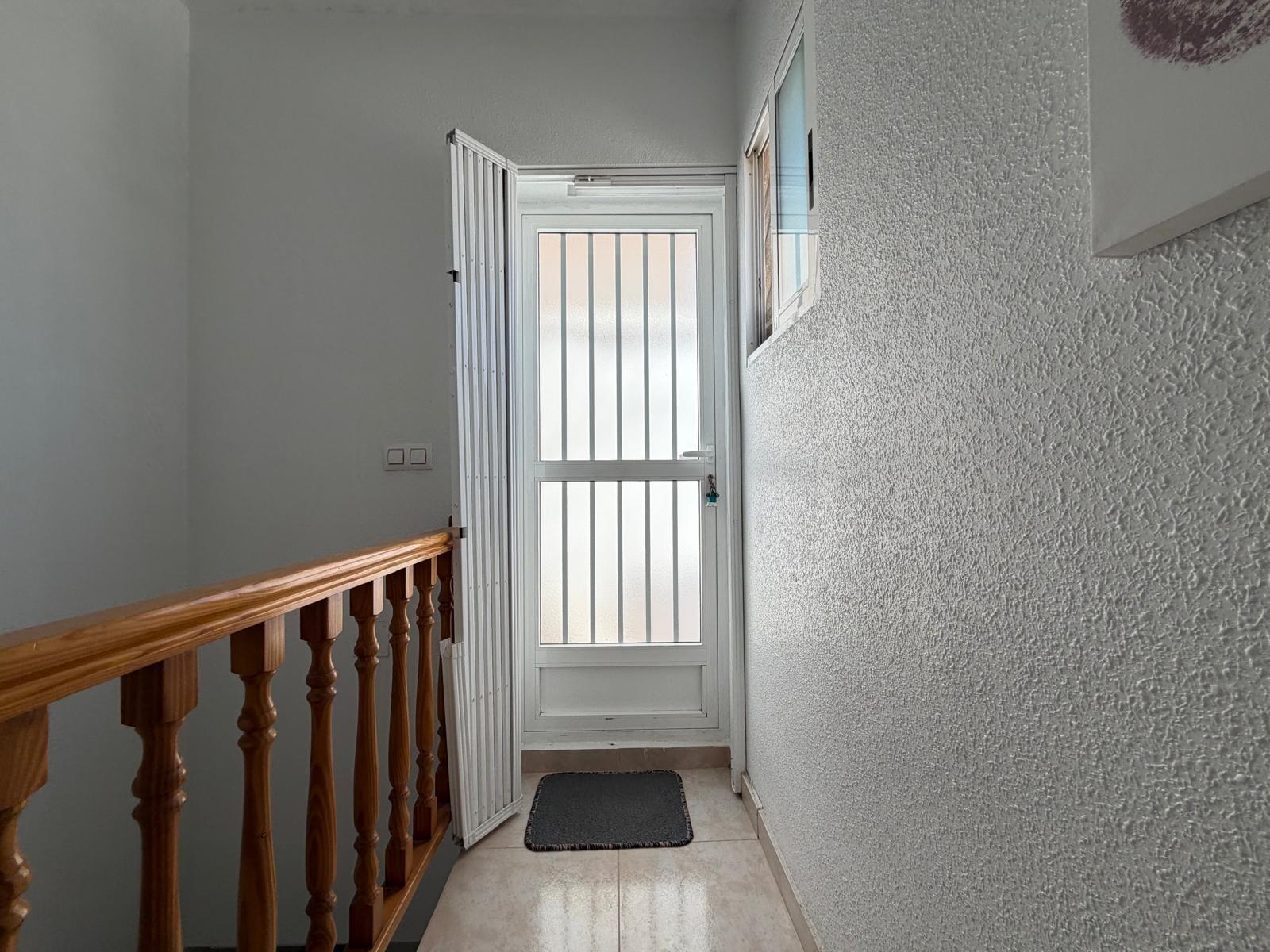 CASA ADOSADA JUNTO A LA LAGUNA ROSA DE 3 HAB CON 1 BAÑO 1 AS - foto 26