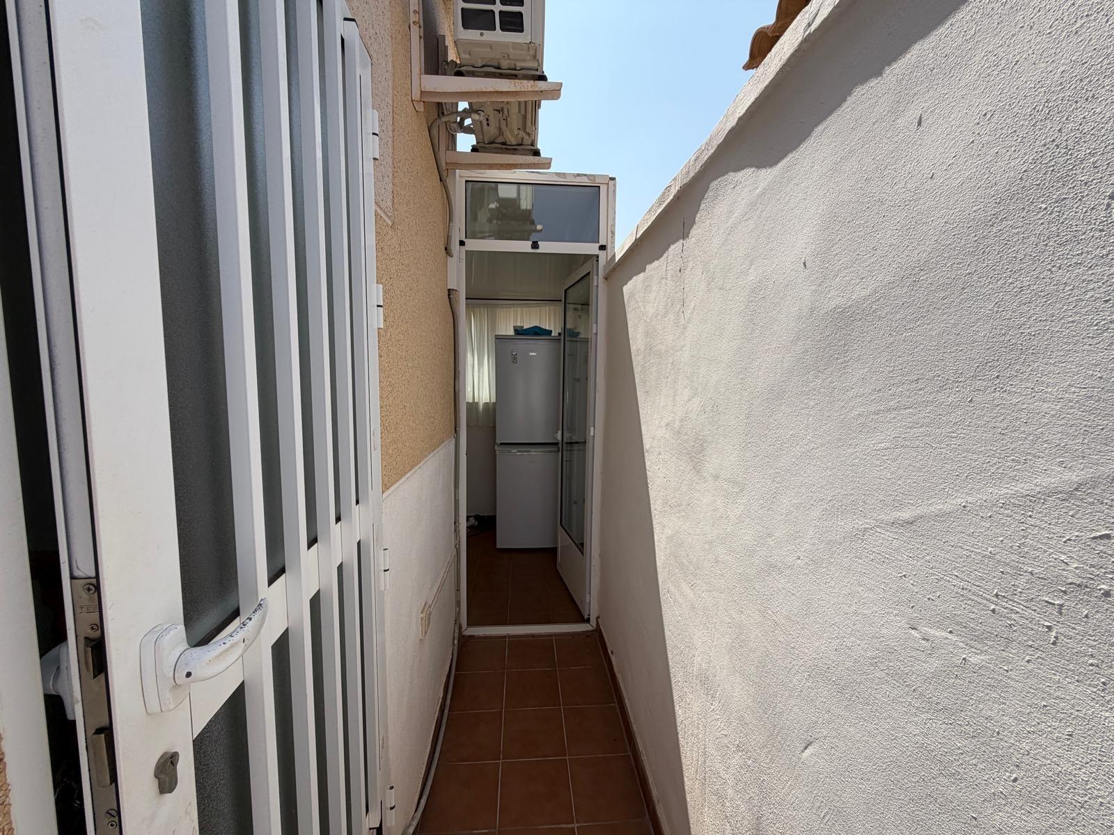 CASA ADOSADA JUNTO A LA LAGUNA ROSA DE 3 HAB CON 1 BAÑO 1 AS - foto 28