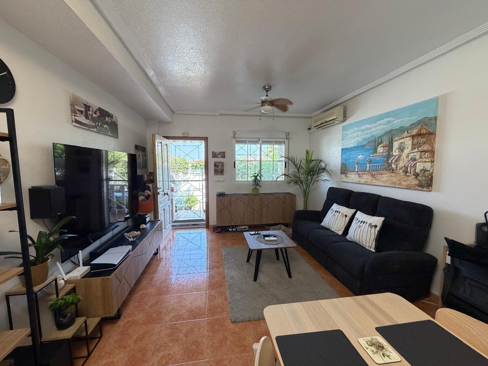 CASA ADOSADA JUNTO A LA LAGUNA ROSA DE 3 HAB CON 1 BAÑO 1 AS - foto 6