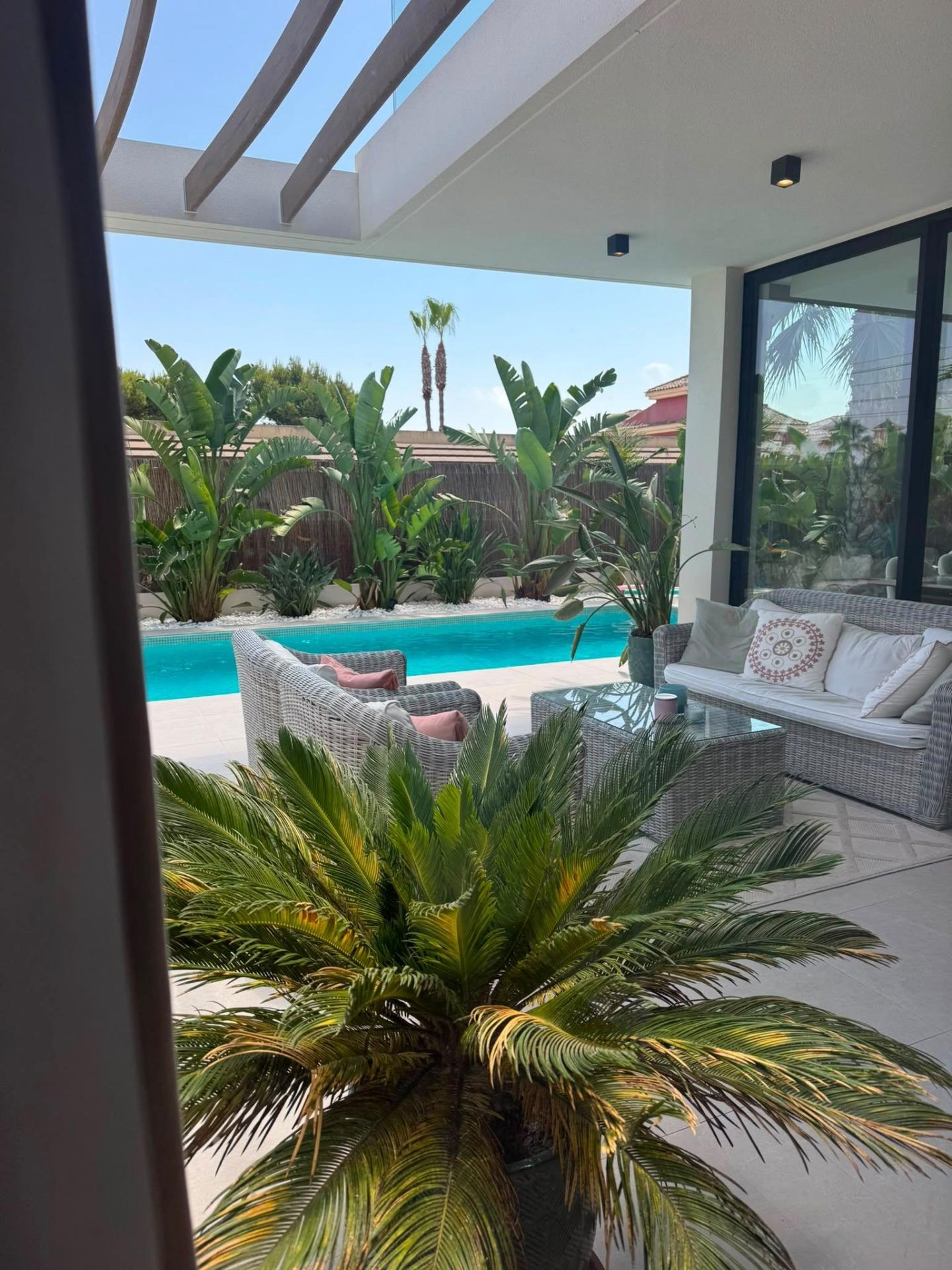 VILLA INDEPENDIENTE A ESTRENAR CON PISCINA PRIVADA | LOMAS D - foto 13