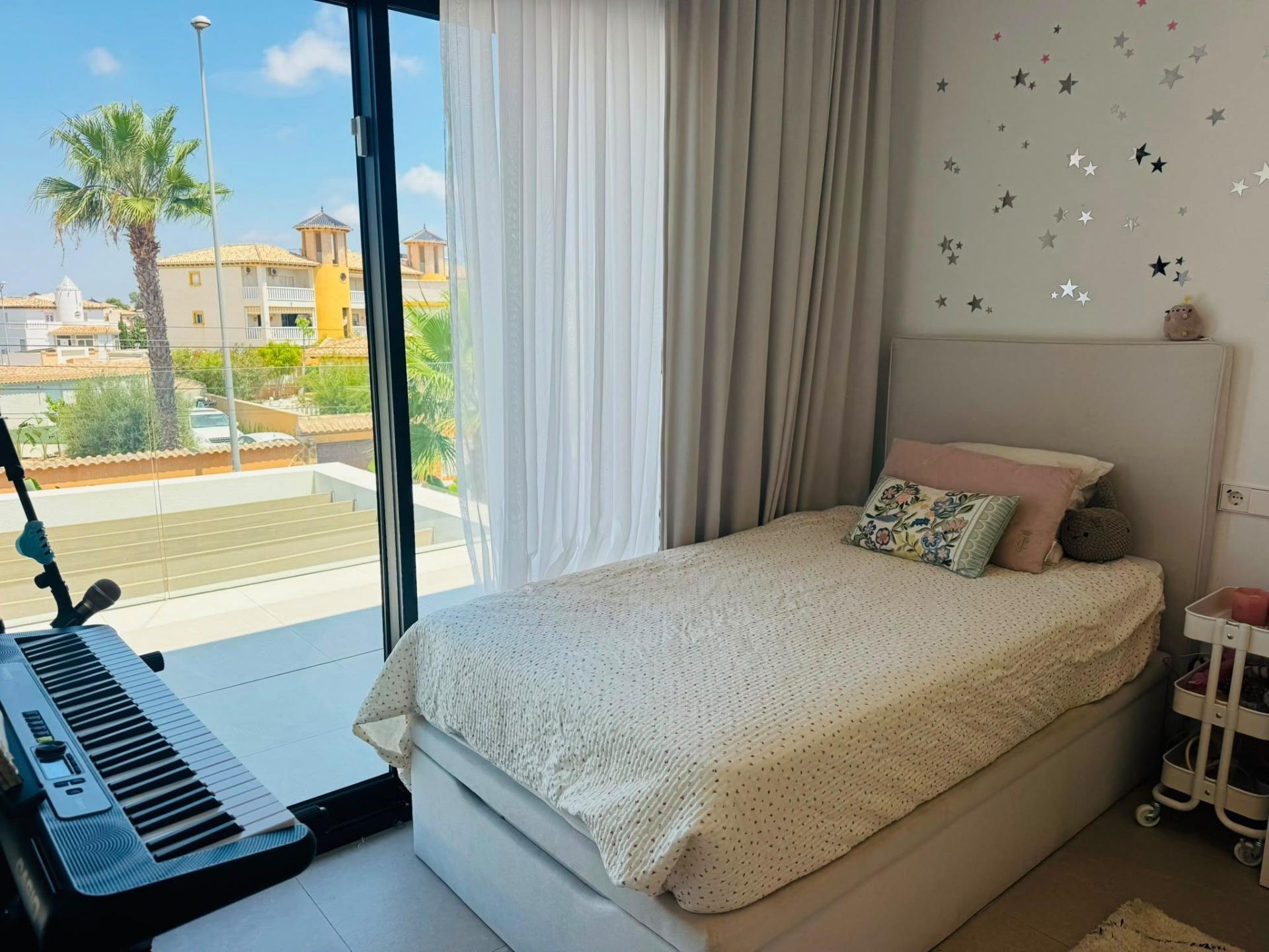 VILLA INDEPENDIENTE A ESTRENAR CON PISCINA PRIVADA | LOMAS D - foto 31