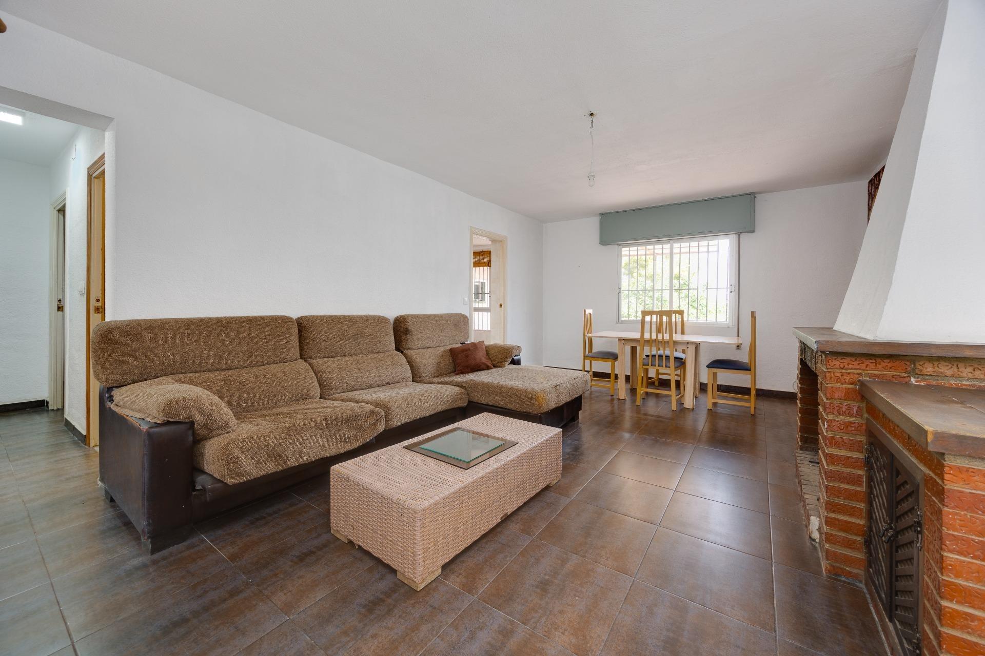 VILLA ADOSADA CON GRAN POTENCIAL | MONTEZENIA – ORIHUELA COS - foto 11