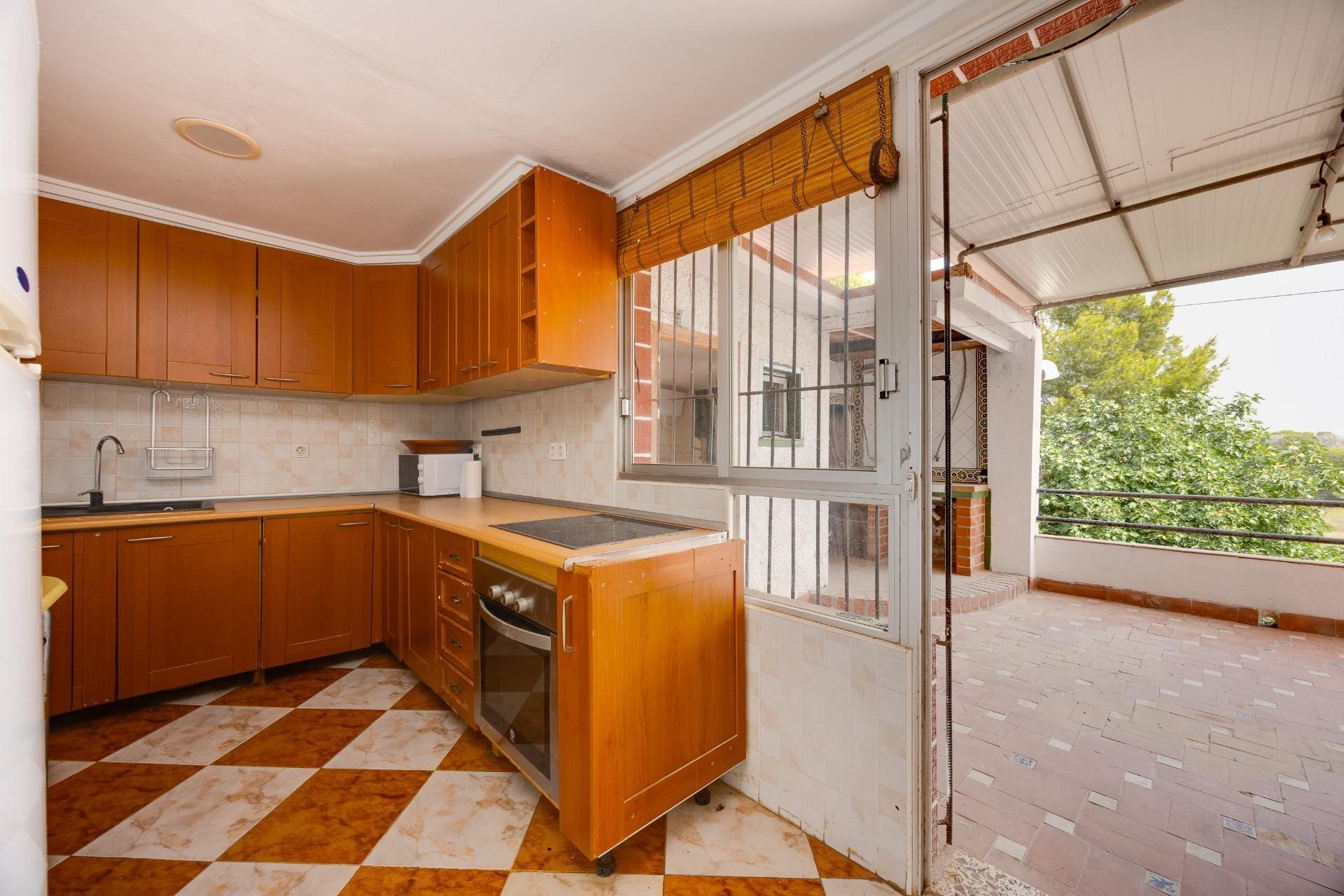 VILLA ADOSADA CON GRAN POTENCIAL | MONTEZENIA – ORIHUELA COS - foto 13