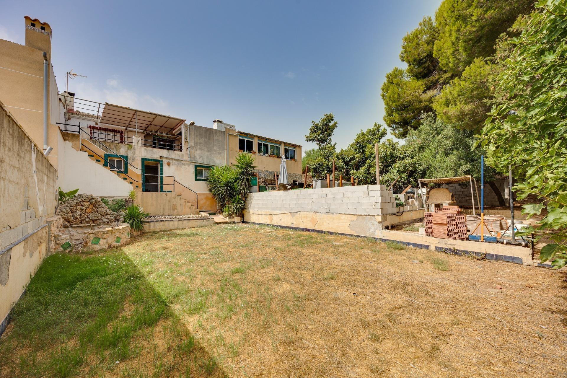 VILLA ADOSADA CON GRAN POTENCIAL | MONTEZENIA – ORIHUELA COS - foto 35