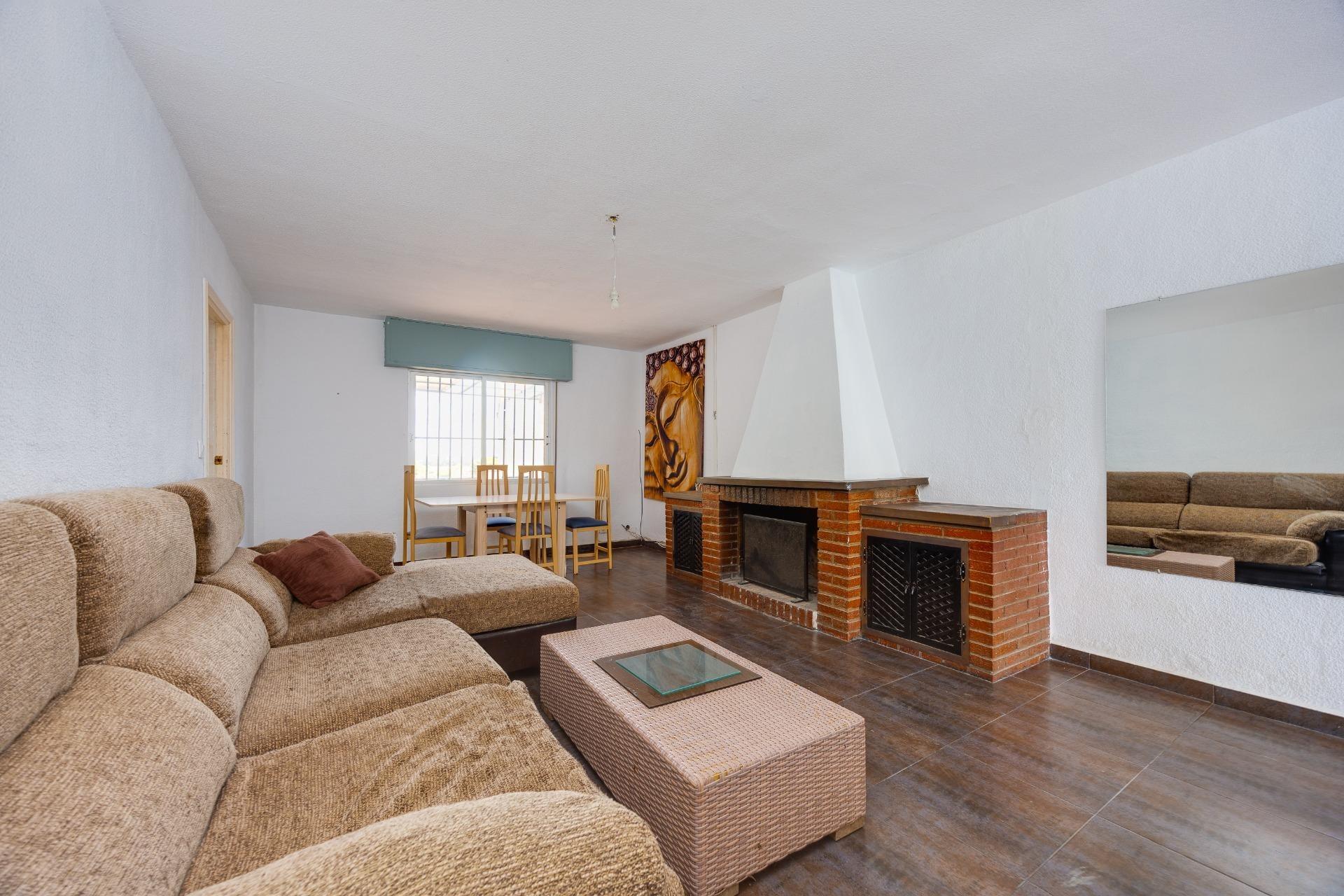 VILLA ADOSADA CON GRAN POTENCIAL | MONTEZENIA – ORIHUELA COS - foto 10