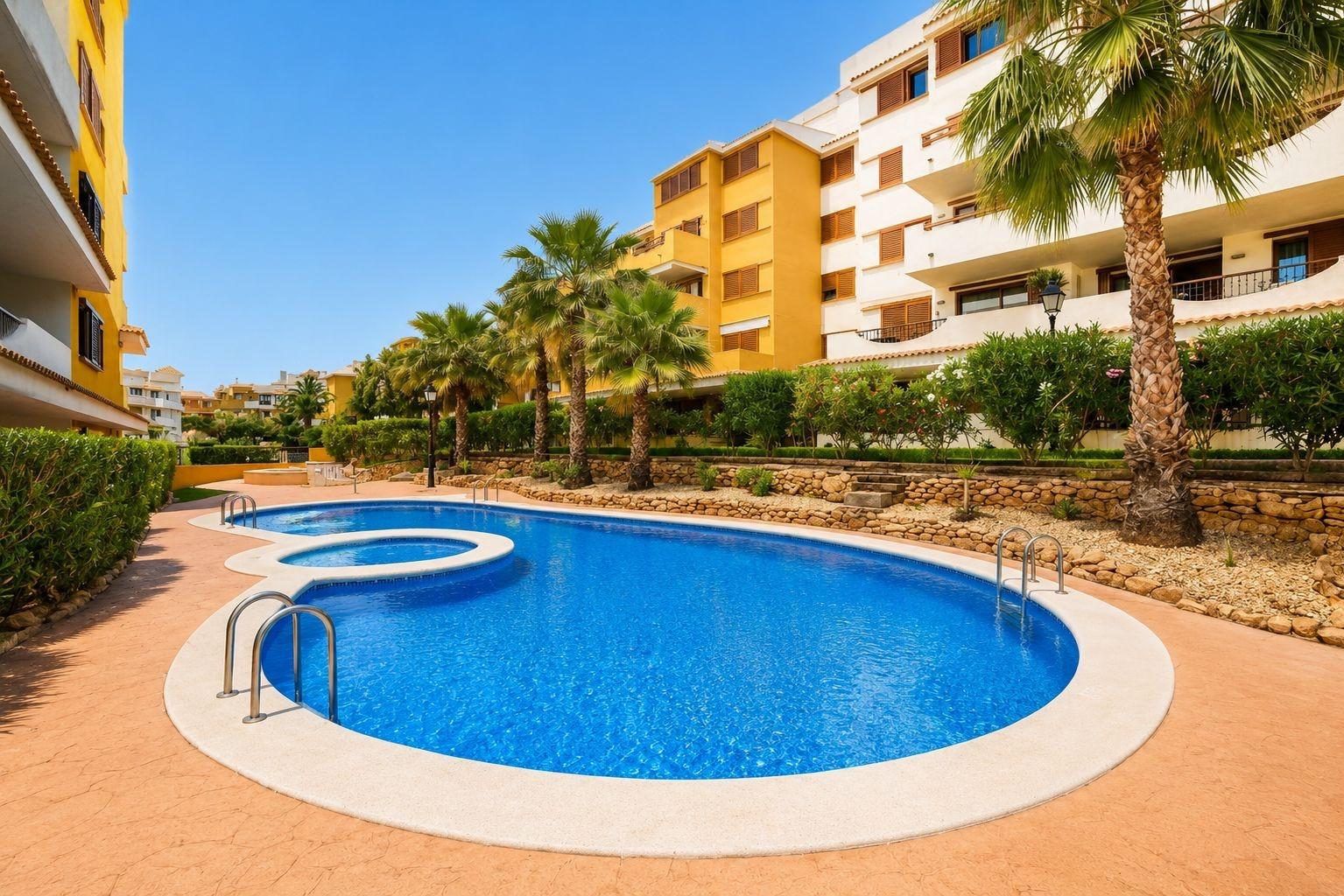APARTAMENTO EN PLANTA BAJA A SOLO 150 METROS DEL MAR | PUNTA