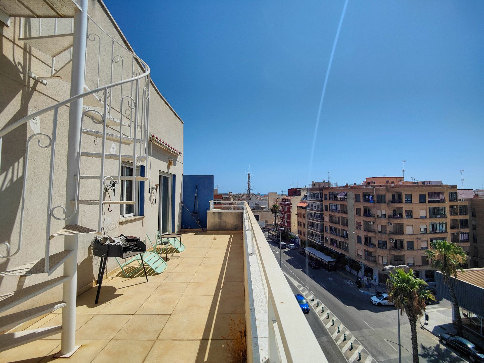 Ático 3 habitaciones 120m² en alquiler - Playa de los locos - foto 3