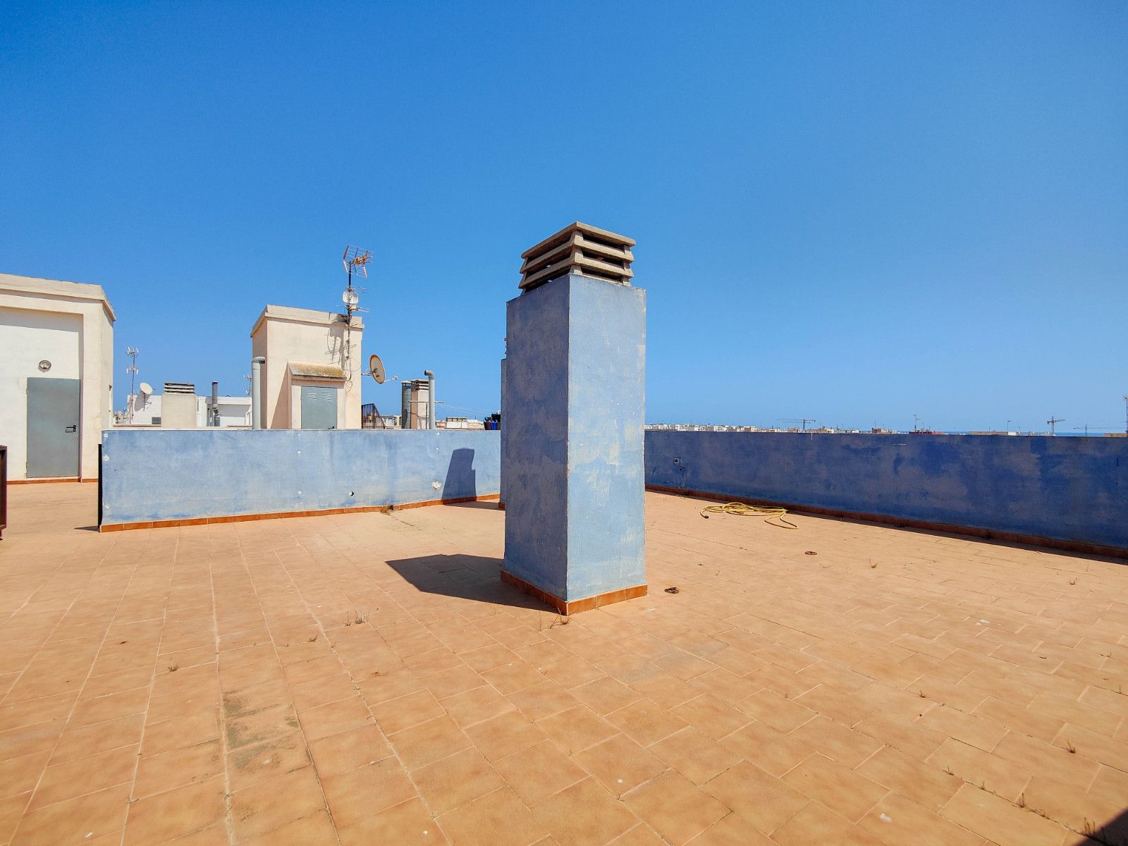 Ático 3 habitaciones 120m² en alquiler - Playa de los locos - foto 26
