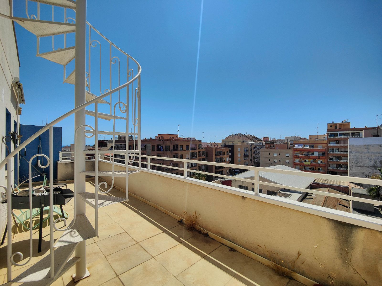 Ático 3 habitaciones 120m² en alquiler - Playa de los locos - foto 4