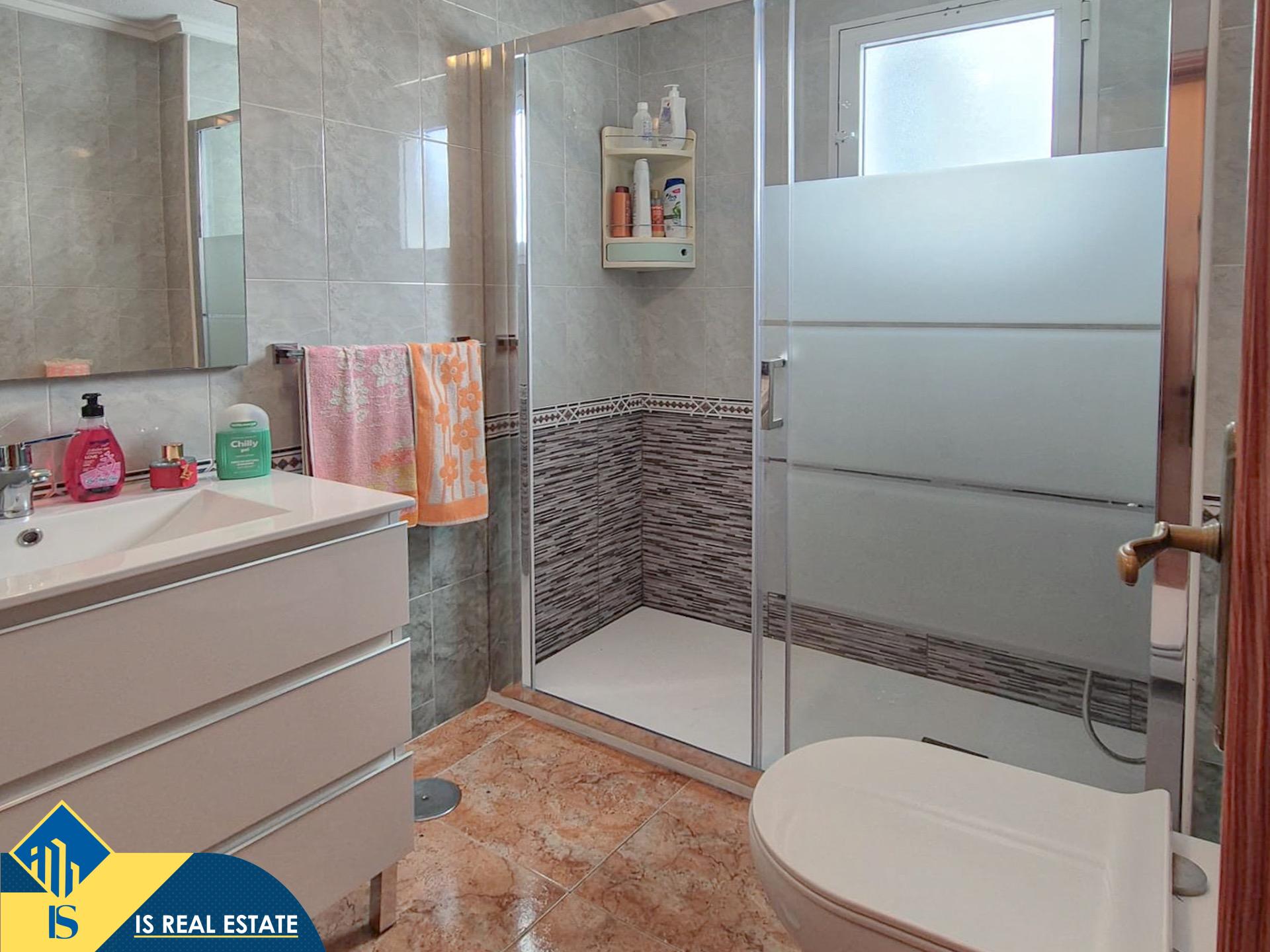 Estupendo apartamento con increíbles vistas despejadas y a l - foto 12
