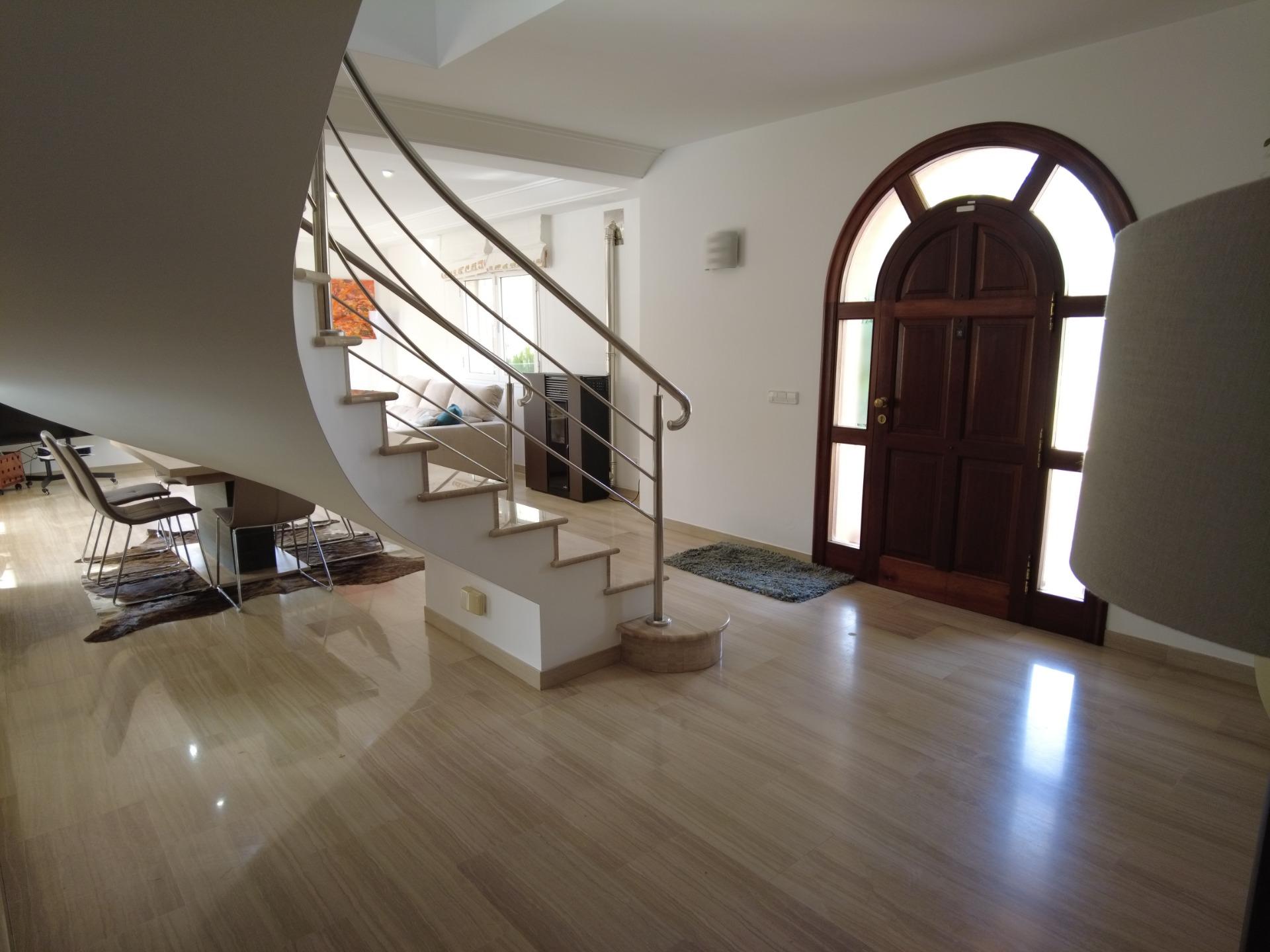 Villa Exclusiva con Licencia Turística para 8 Personas, Pisc - foto 4