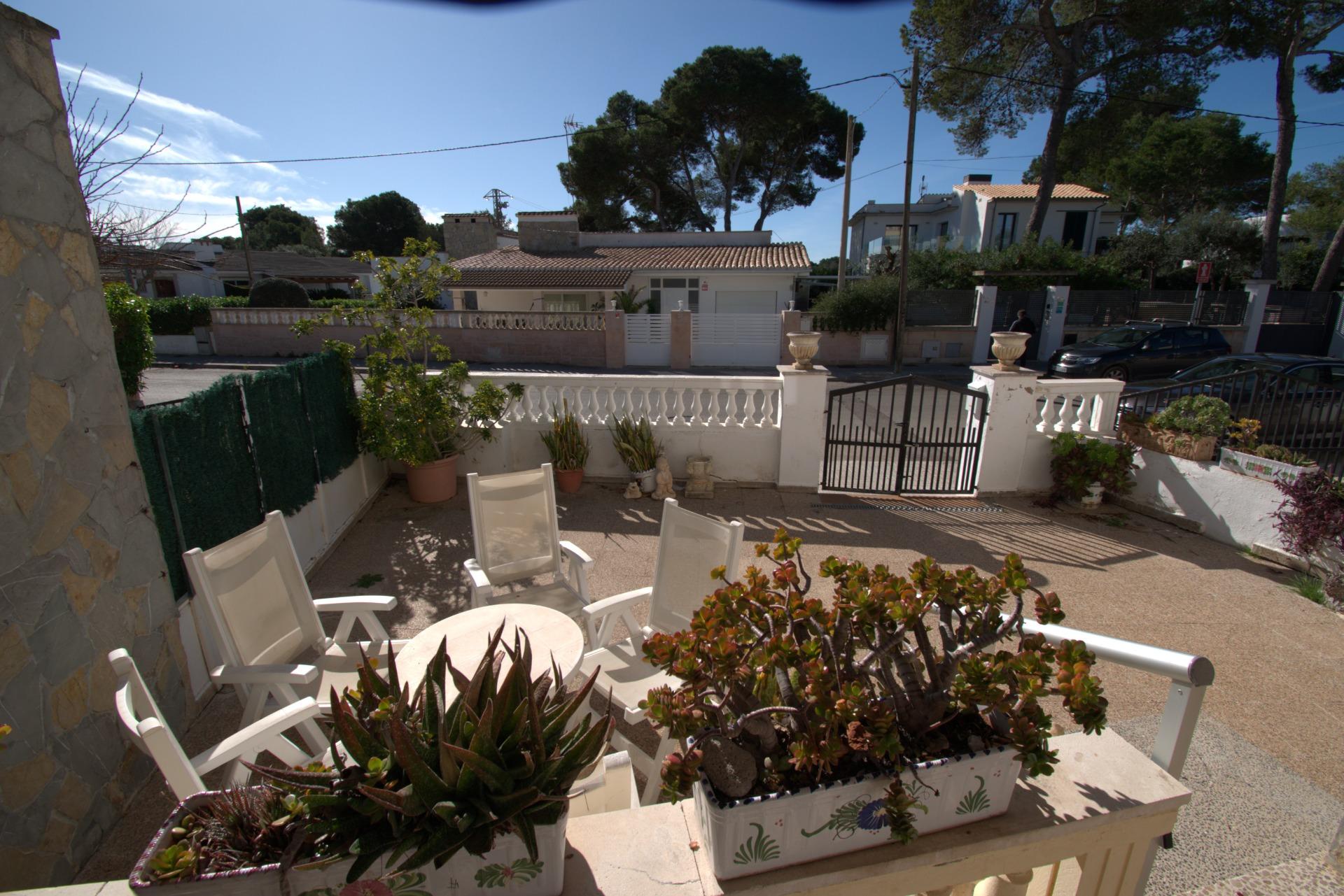 Amplia Villa Mediterránea de 6 Dormitorios en Son Bauló | Es