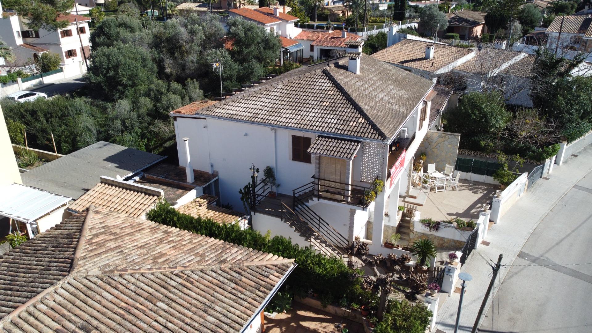 Amplia Villa Mediterránea de 6 Dormitorios en Son Bauló | Es - foto 2