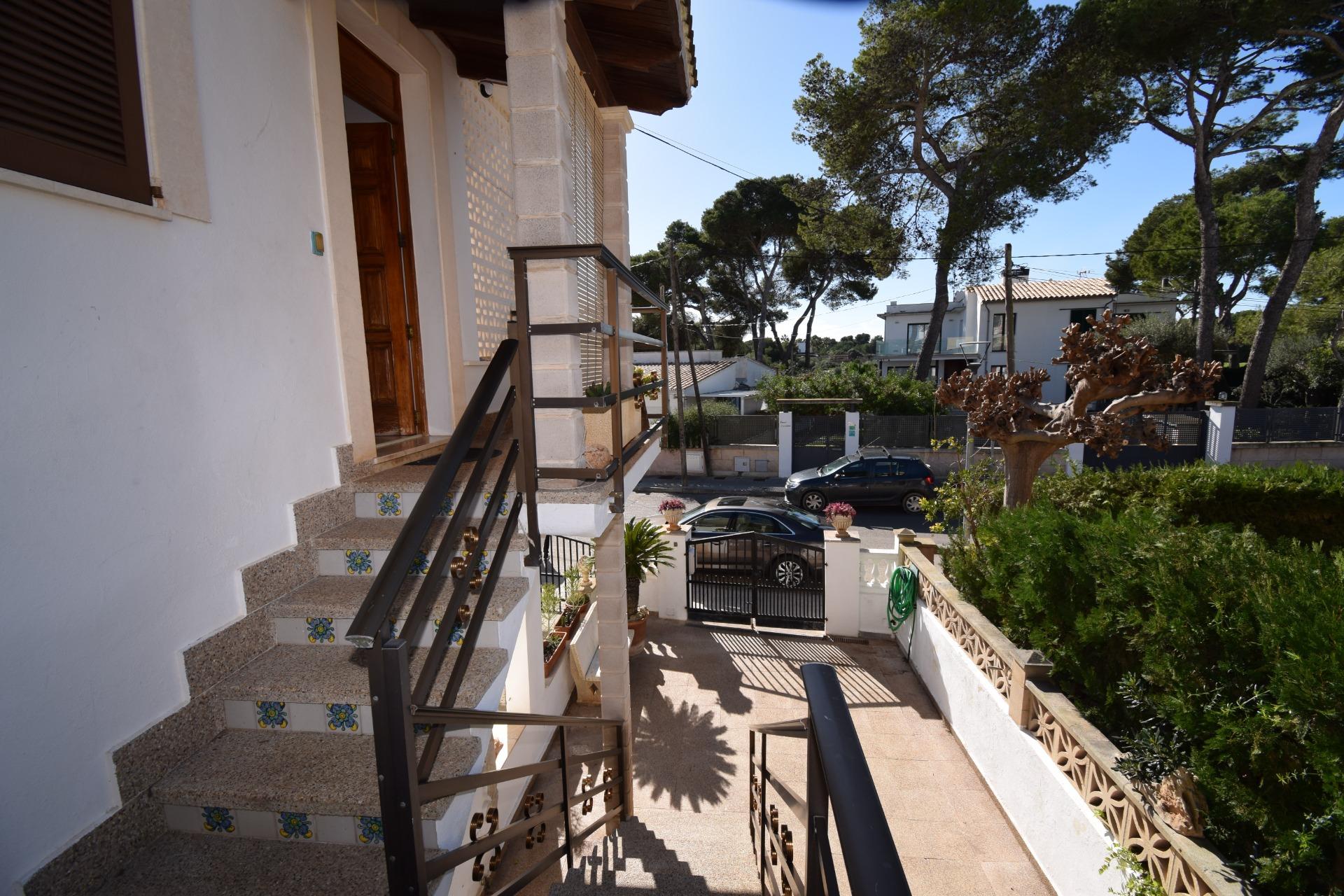 Amplia Villa Mediterránea de 6 Dormitorios en Son Bauló | Es - foto 13