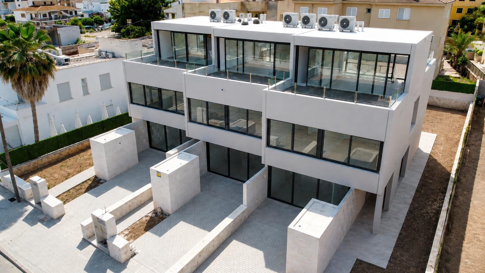Vivir el Mediterráneo con Estilo | Chalets Premium en Can Pi - foto 35