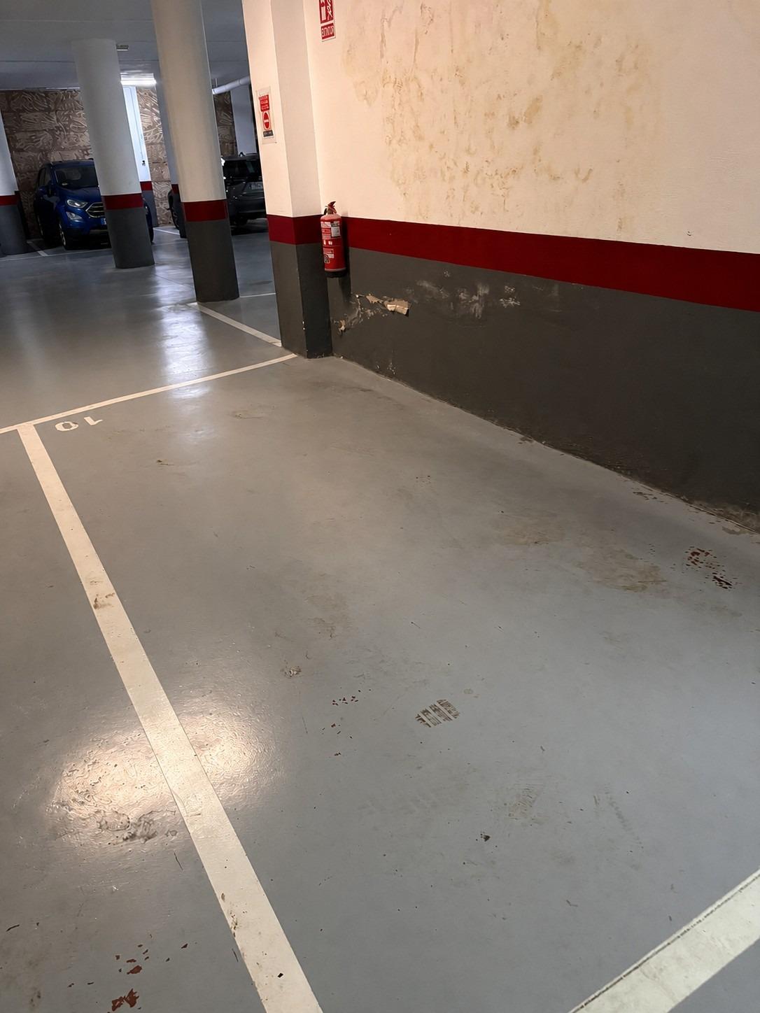 Plaza de garaje en Carrer Andreu Feliu | Junto a Blanquerna  - foto 3
