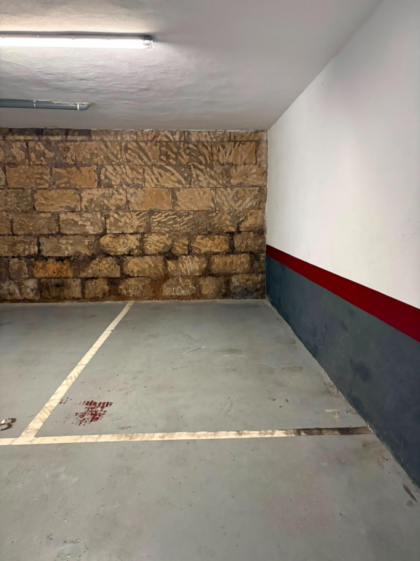 Plaza de garaje en Carrer Andreu Feliu | Junto a Blanquerna 