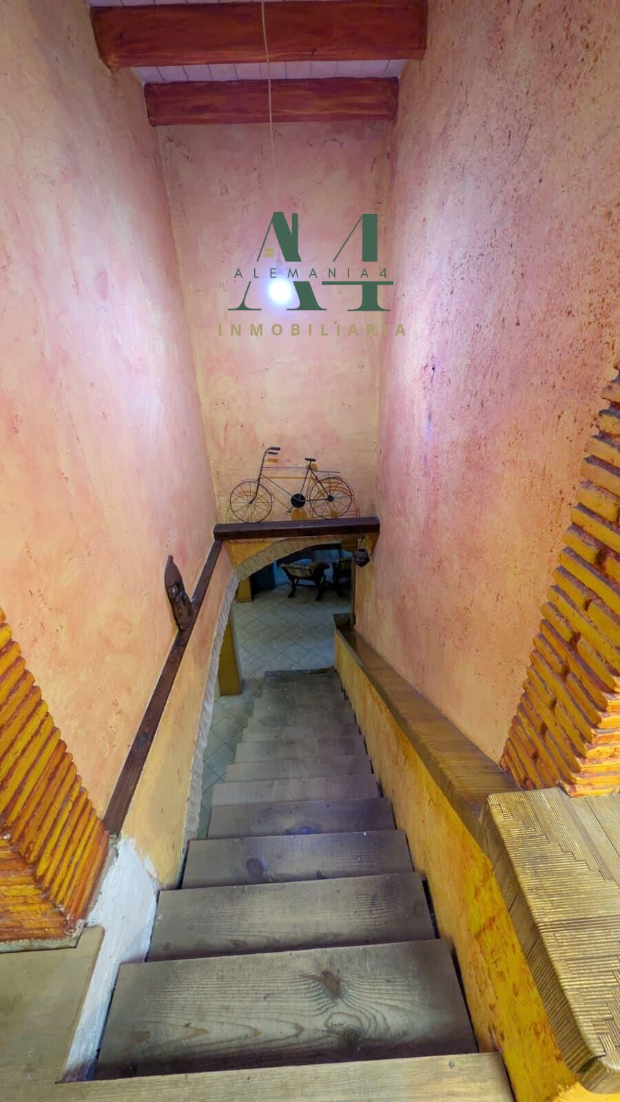 Impresionante Chalet Semireformado en el Corazón de Cáceres  - foto 42