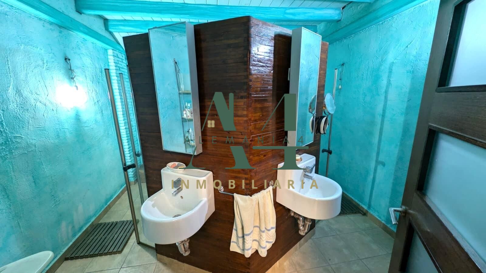 Impresionante Chalet Semireformado en el Corazón de Cáceres  - foto 47